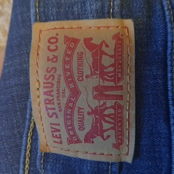 Levi Strauss Jeans - Picture 3 of 4